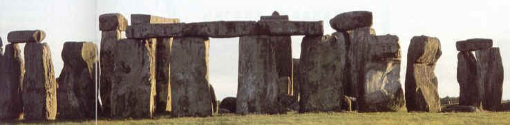 stonehenge2.jpg (36881 octets)
